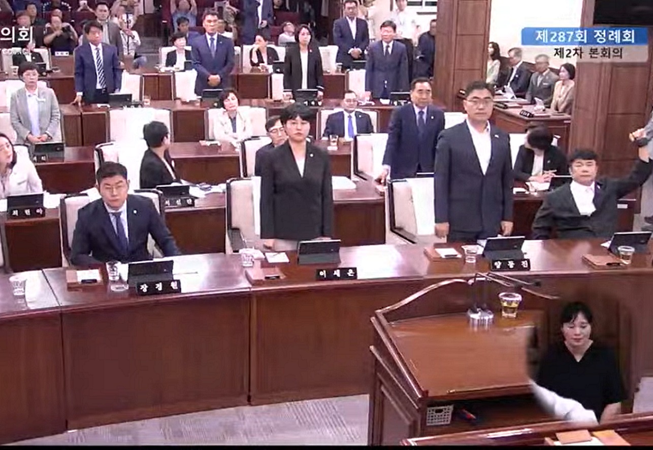 [안다니박사] 캐비닛 정치에 굴복한 시의회